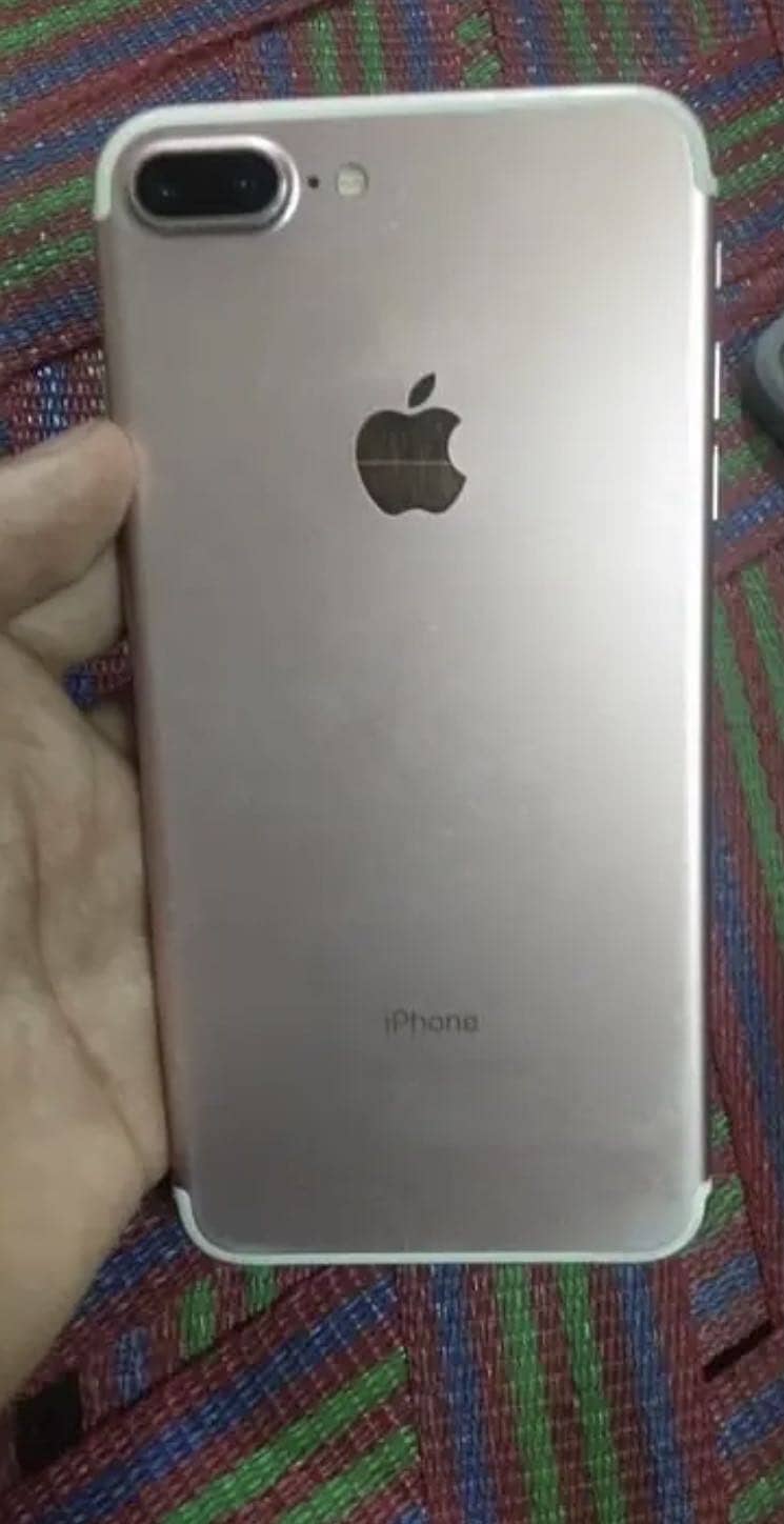 Apple iPhone 7 Plus 2