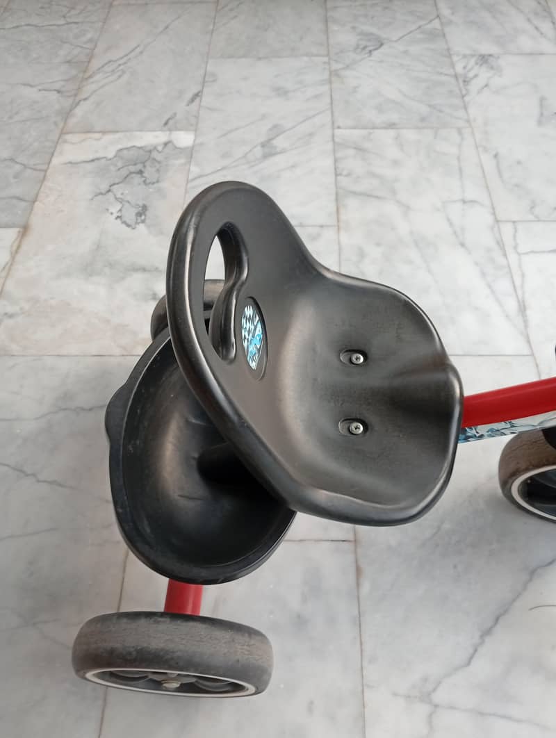 tricycle 8
