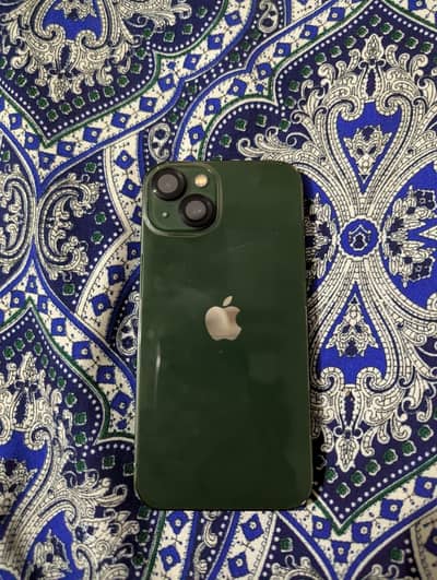 Apple iPhone 13