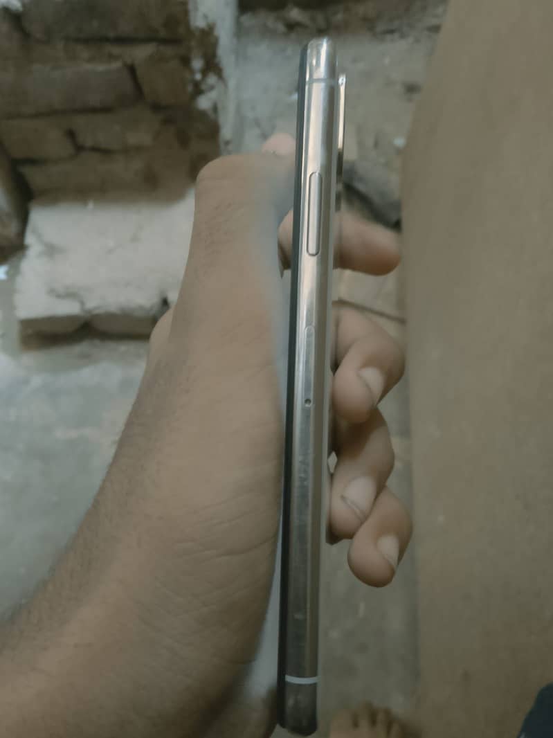 Apple iPhone X 1