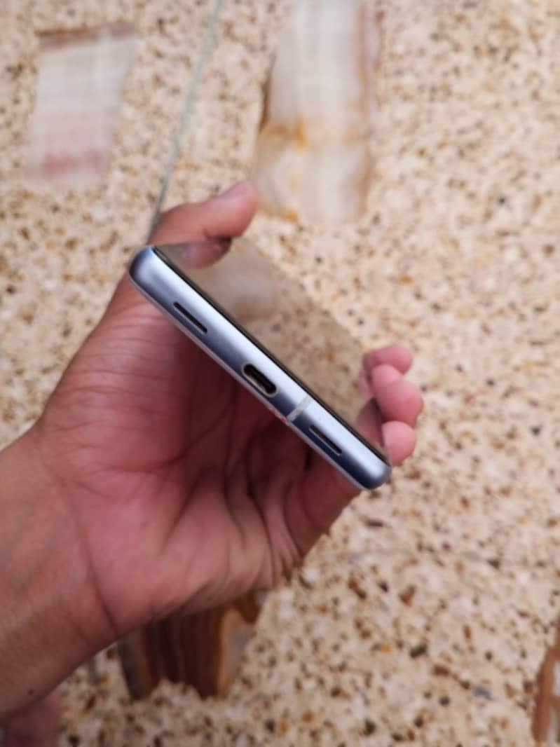 Google Pixel 7a 3