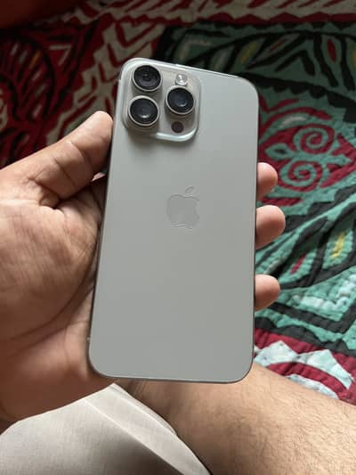 Apple iPhone 15 Pro Max