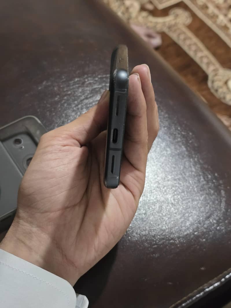 Google Pixel 8 3