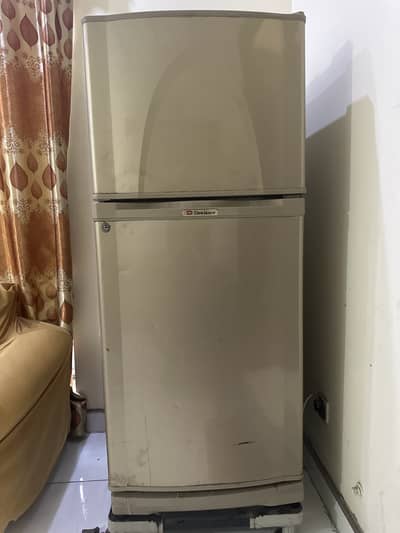 Dawlance refrigerator for sale (2013 Model)