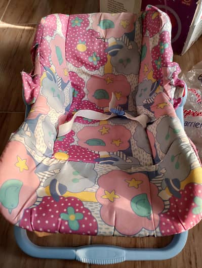 Baby Carry cot in 10/10 condition