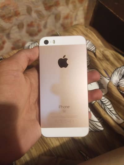 Apple iPhone SE