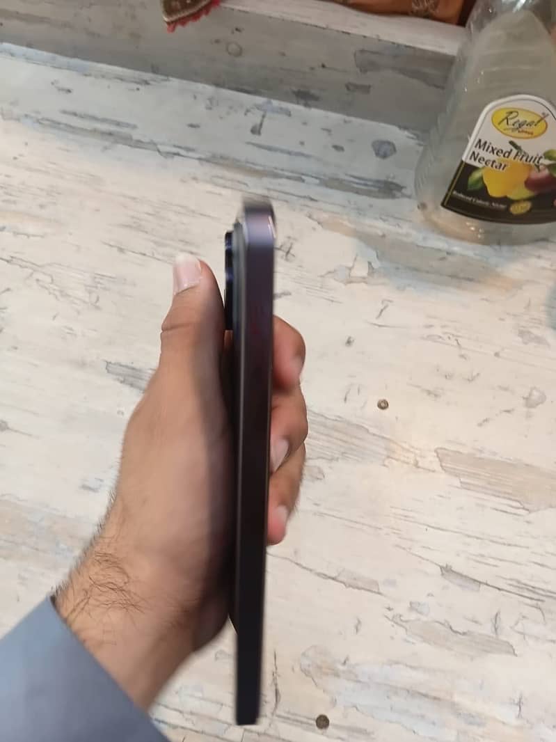 IPHONE 14 PRO MAX 4