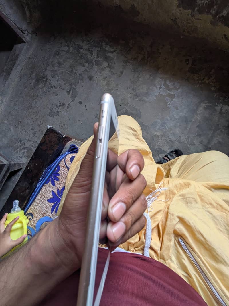 Apple iPhone 6 Plus 3