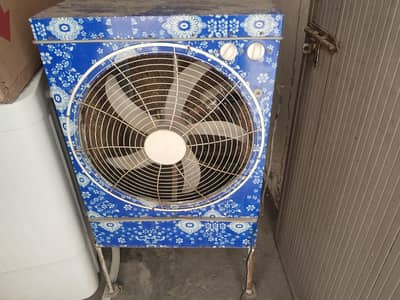 Small air cooler with power supply n stand ectricity and battery also