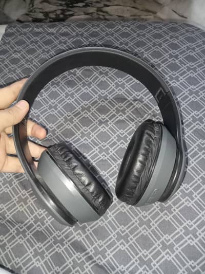  Original Headphones for sale-Excellent condition-Great Sound.