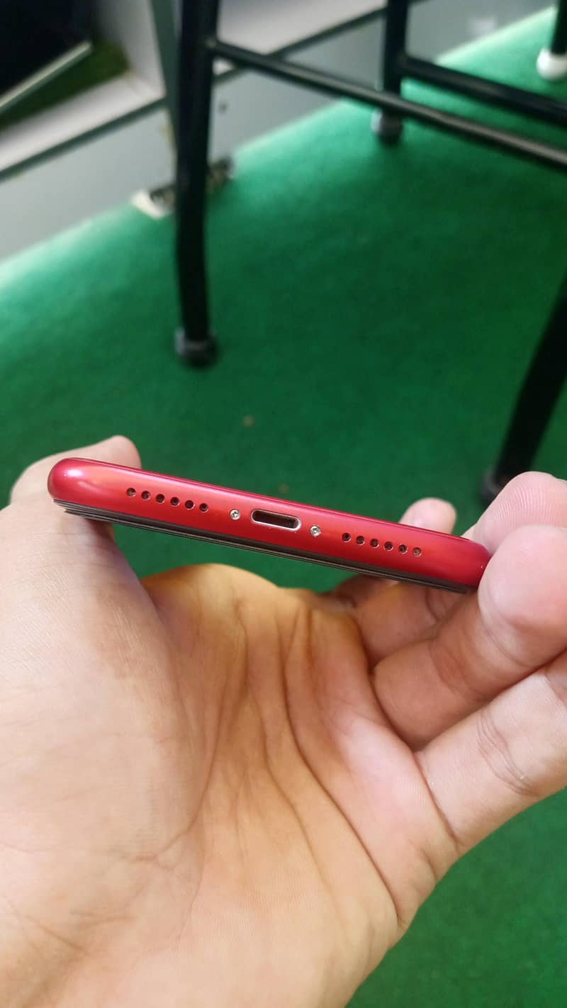Apple iPhone XR 1