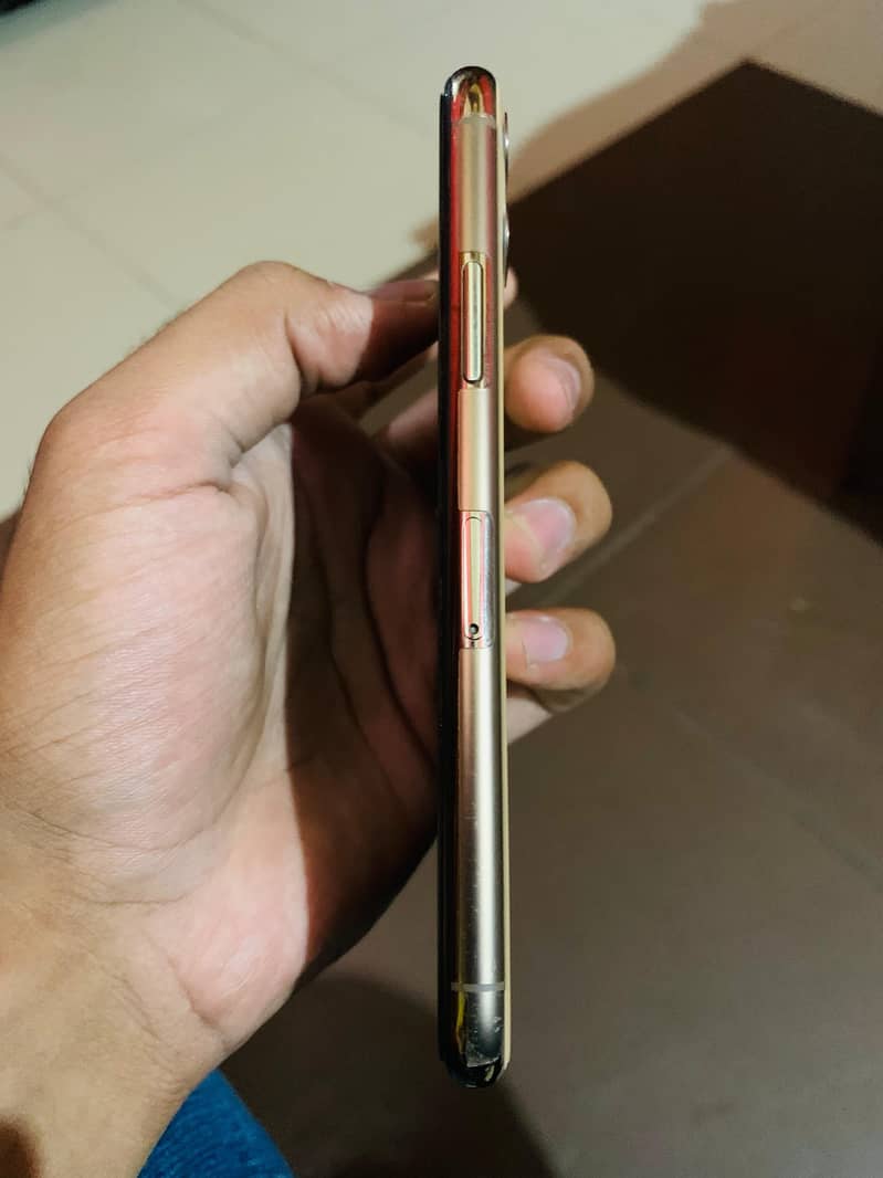 Apple iPhone 11 Pro 3