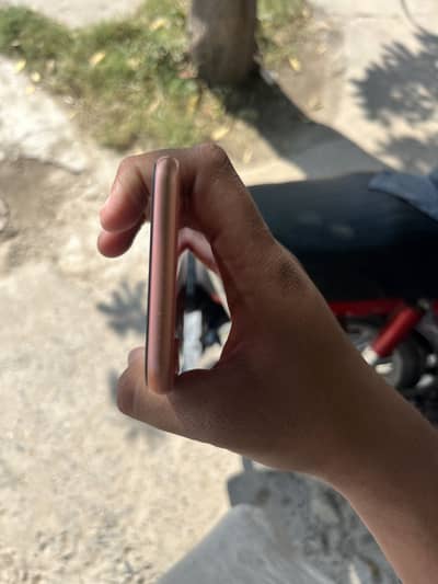 Apple iPhone XR