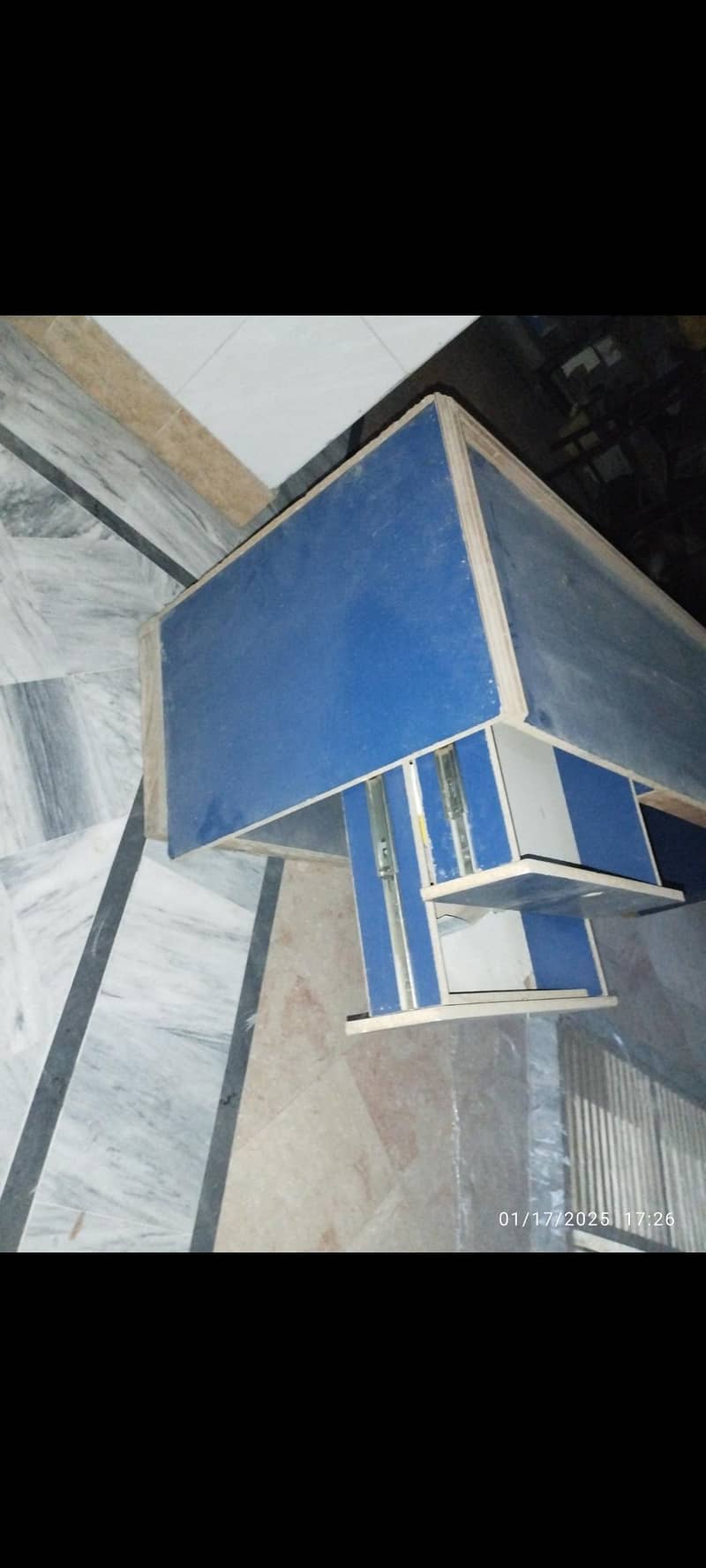 mobile accessories rack 3