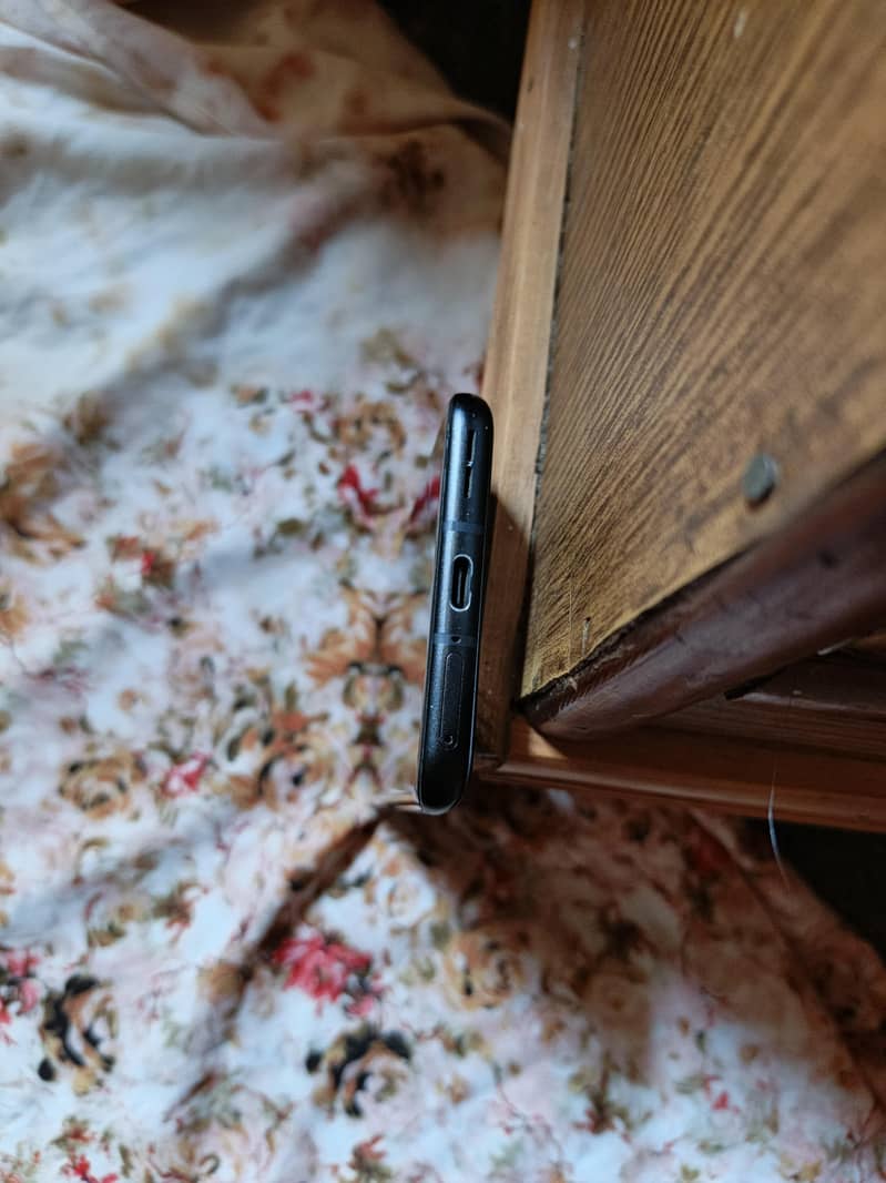 One Plus 10 Pro 6