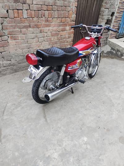 Honda 125 model 2020 dacuments biomatric clear first owner