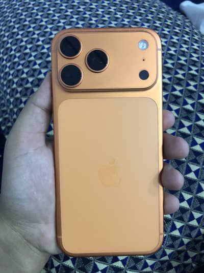 256Gg Apple iPhone 17 Pro Max with box 10/10 condition color orange