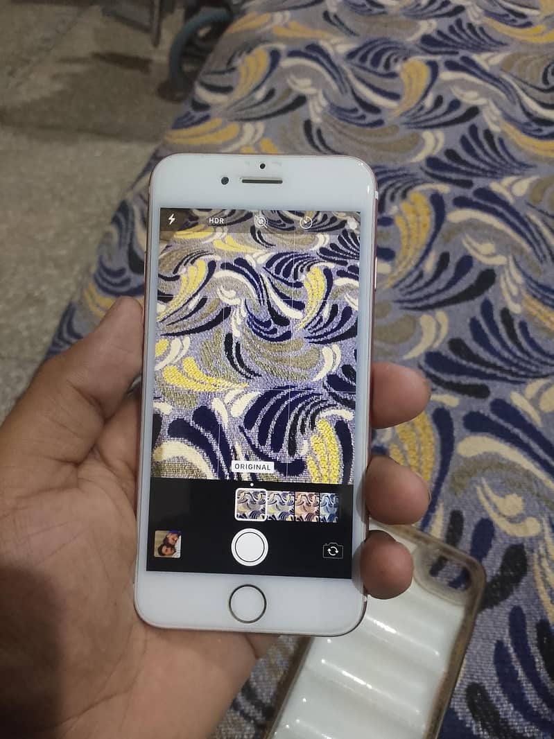 Apple iPhone 7 4