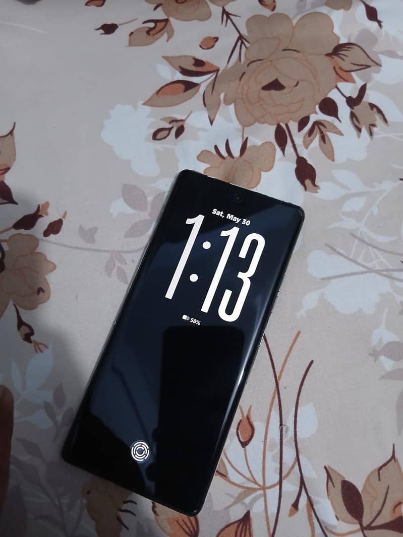 Tecno CAMON 40 Pro 0
