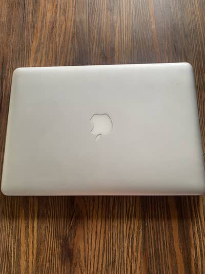 Macbook Pro 2012 Mac Os Catalina  display issue