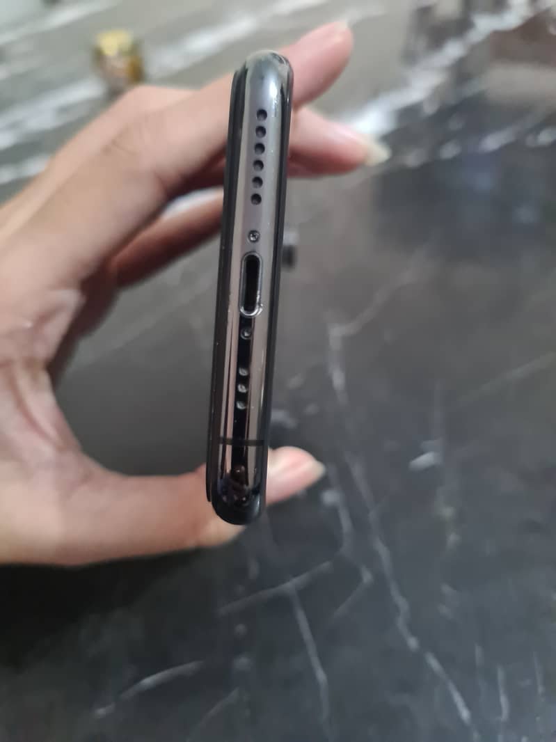 Iphone Xs 2