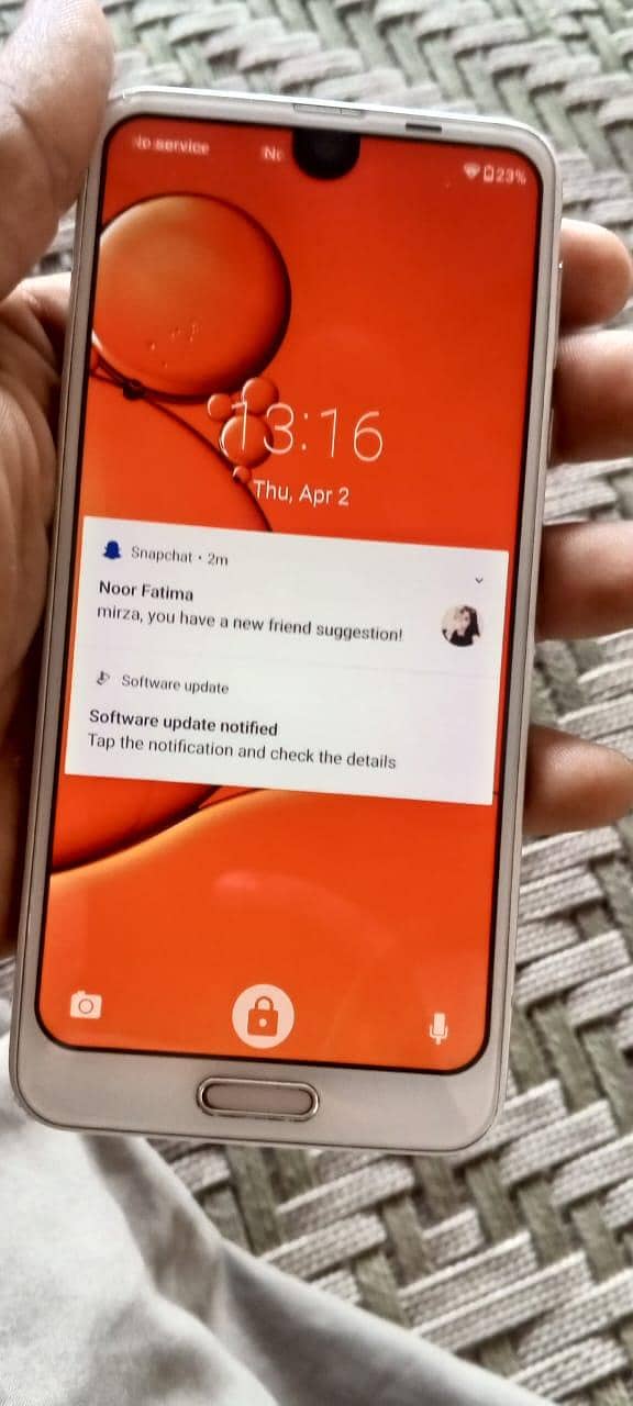 Sharp Aquos R2 1