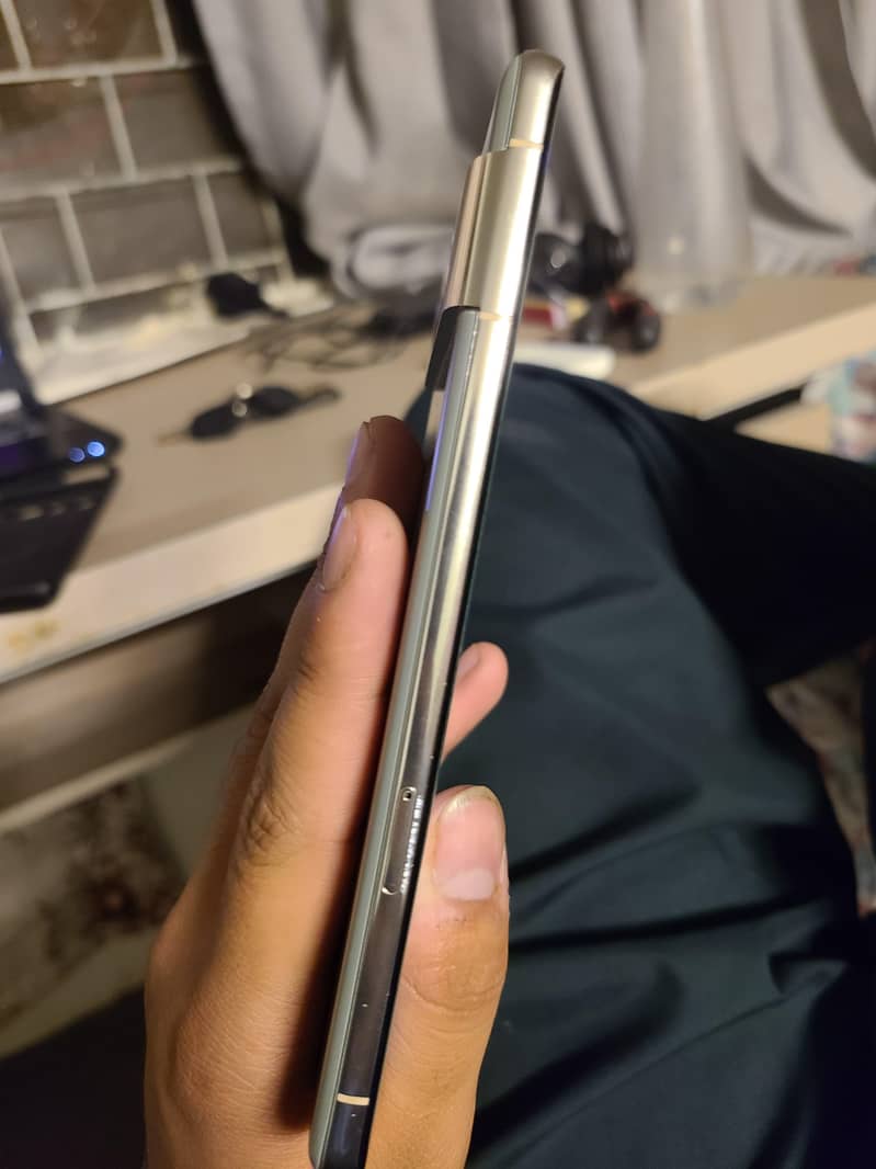 Google Pixel 7 Pro 6