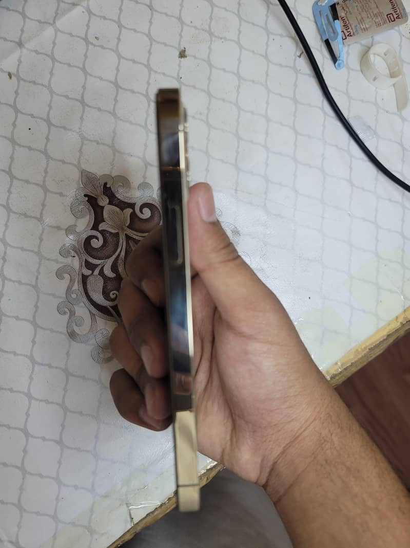 Iphone 12 pro 6