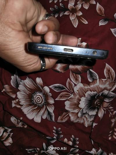 Infinix Hot 30 Play