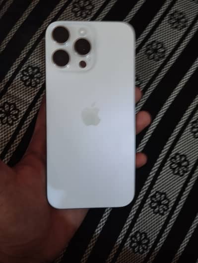 Apple iPhone 16 Pro Max