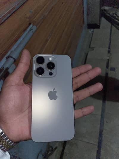 Apple iPhone 15 Pro