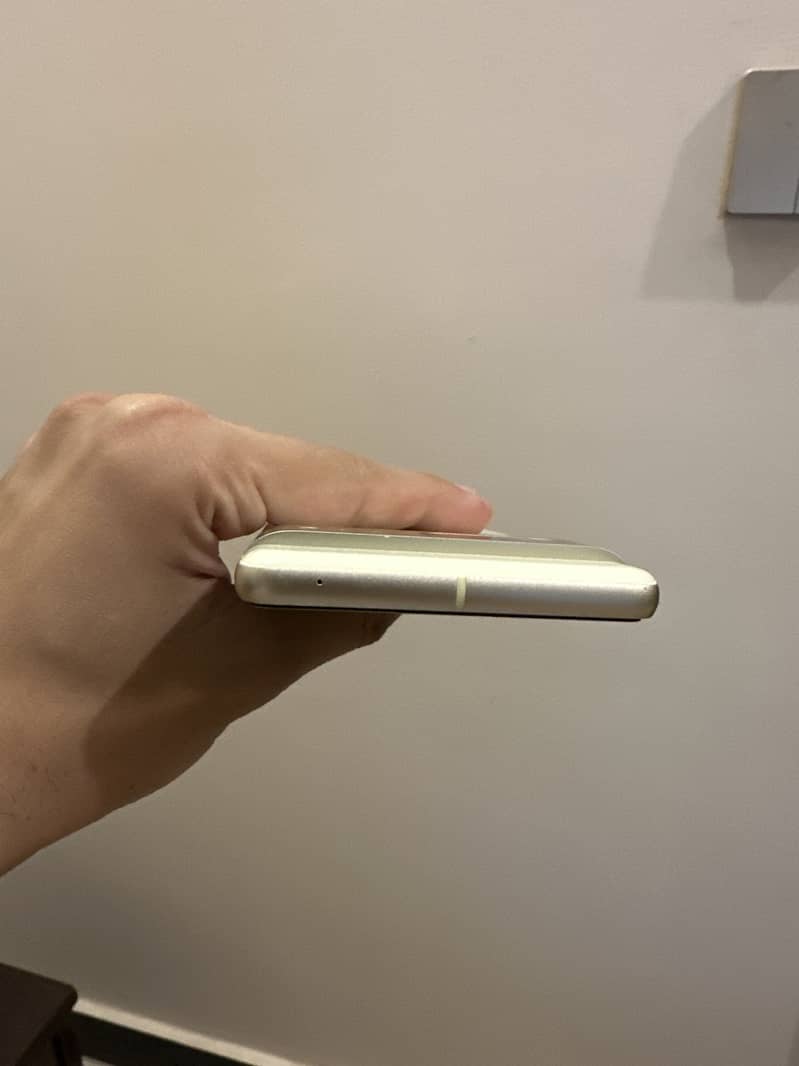 Google Pixel 7 3