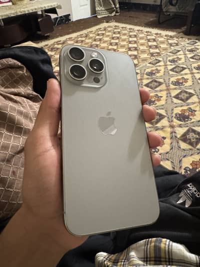 Apple iPhone 15 Pro Max