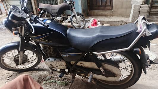 Suzuki GS 150