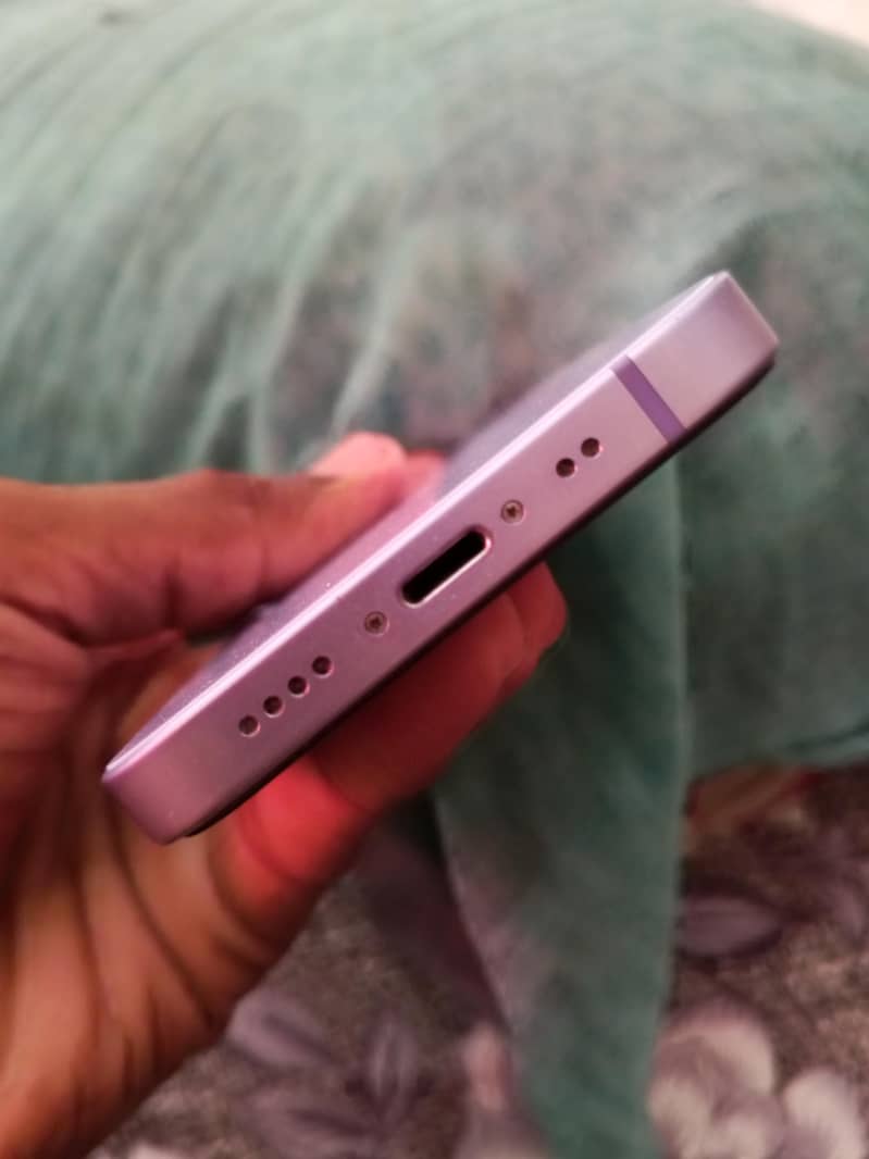 Apple iPhone 12 mini 3