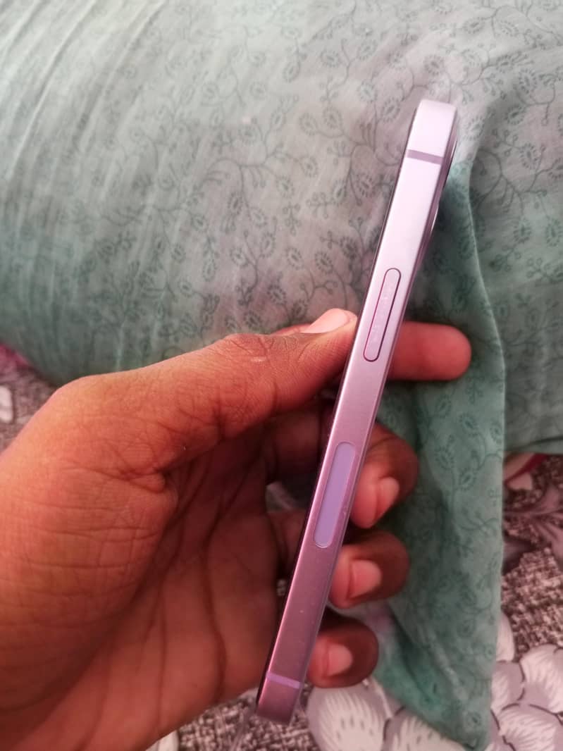 Apple iPhone 12 mini 4