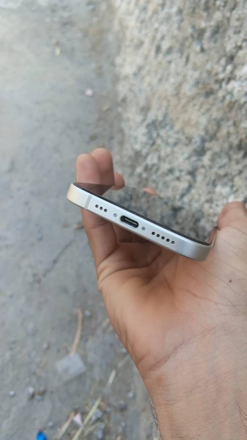 Apple iPhone 15 1