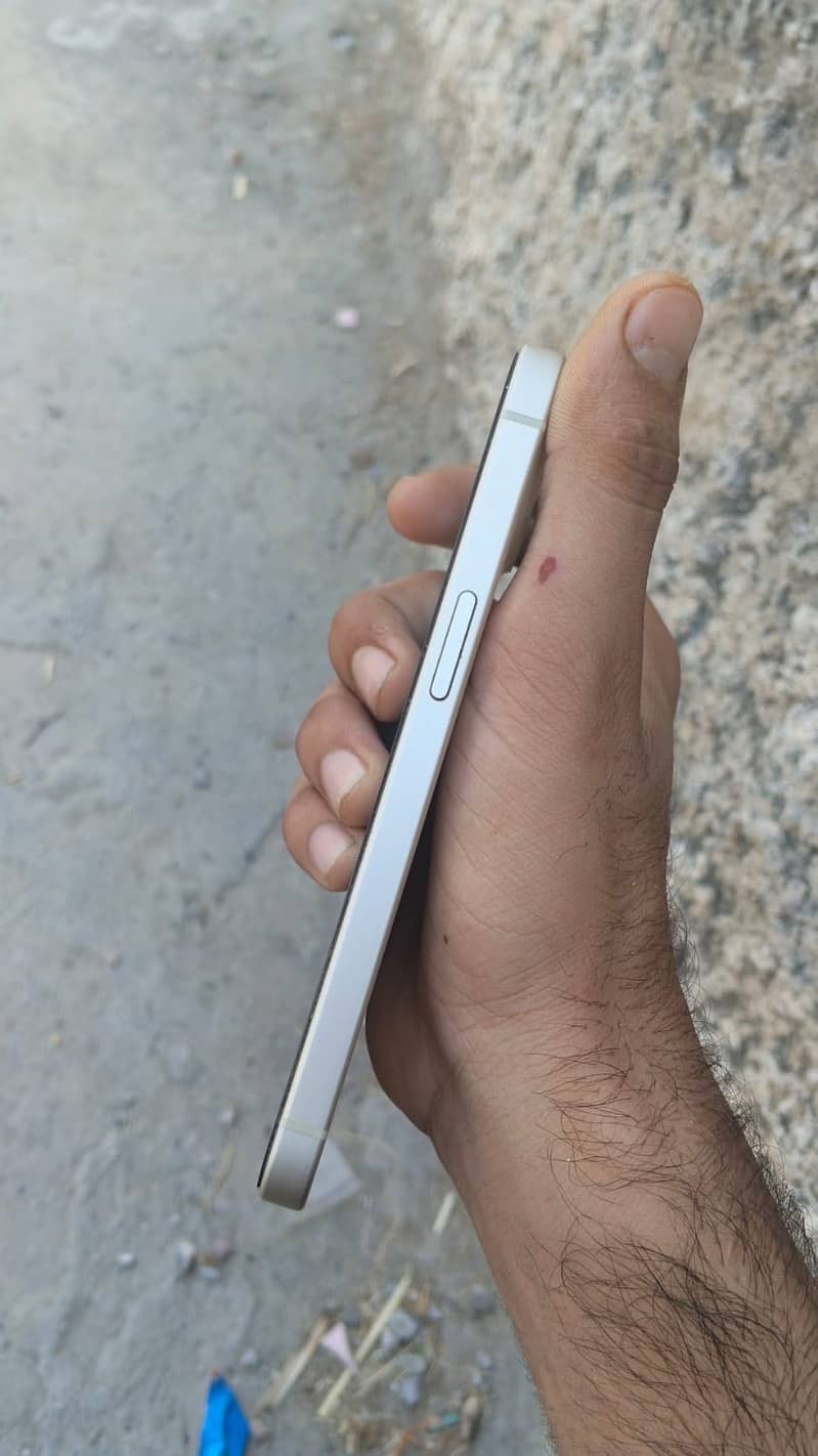 Apple iPhone 15 2