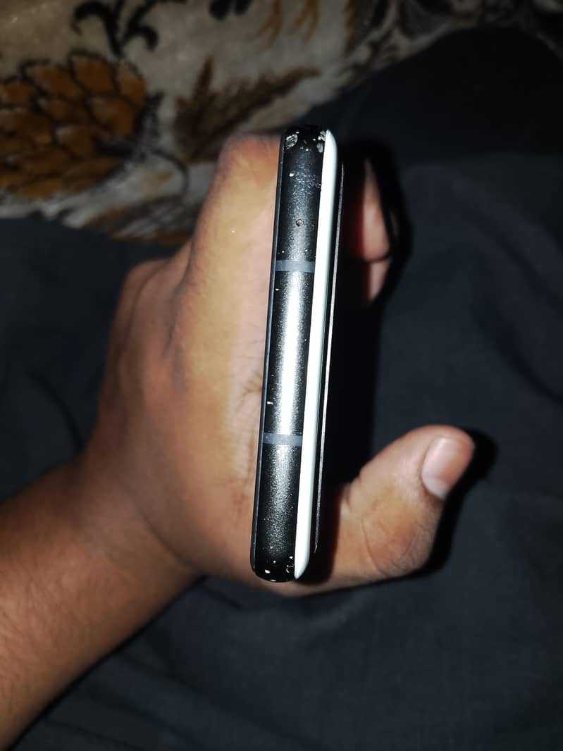 Google Pixel 6a 4