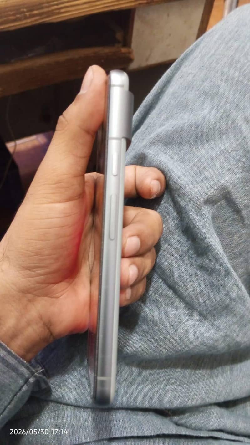 Google Pixel 8a 3