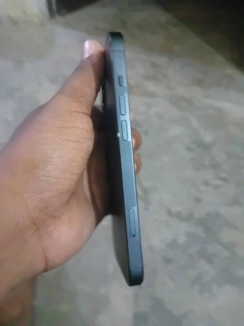 iPhone 13 1