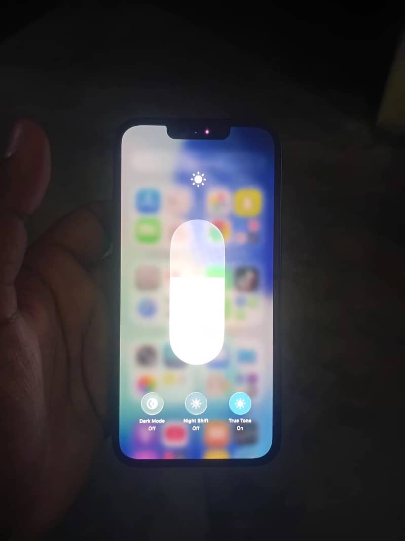 iPhone 13 3