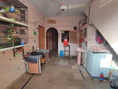 80 Sq Yards Ground + 2 + Penthouse + West Open