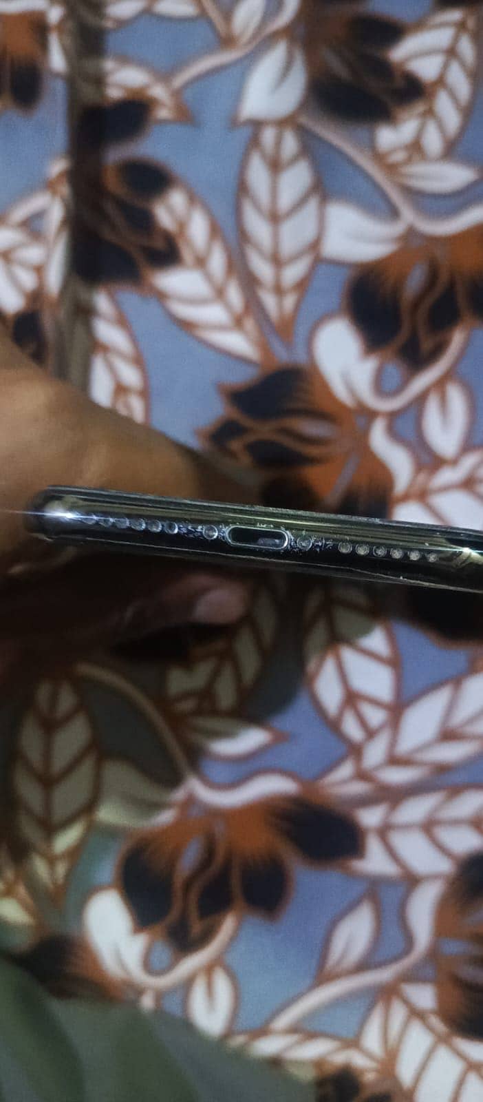 Apple iPhone X 3