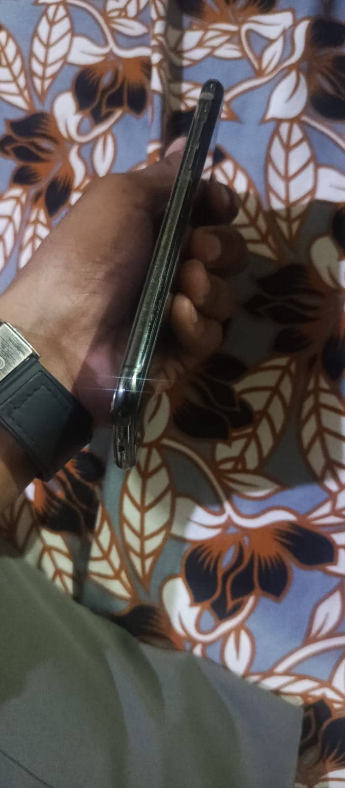 Apple iPhone X 4