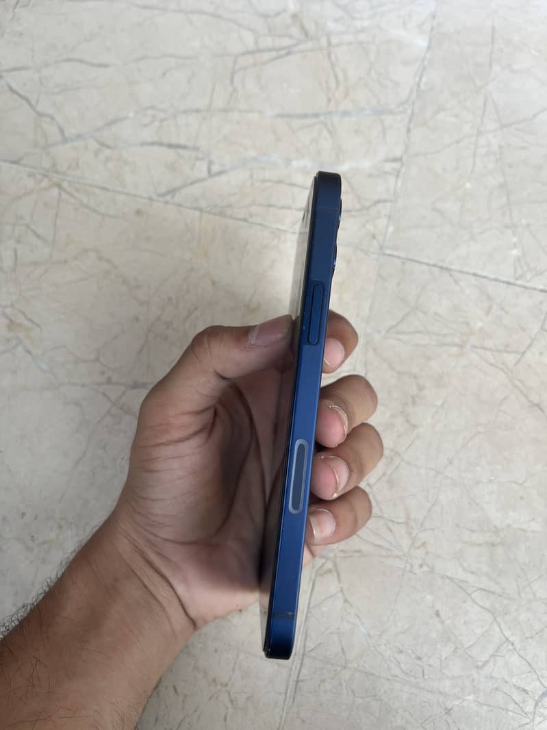Iphone 12 3