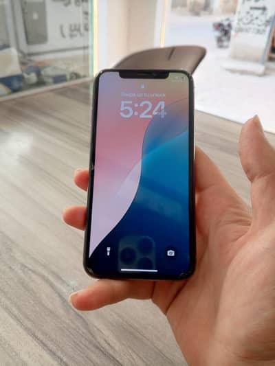 Apple iPhone XS Gold colour