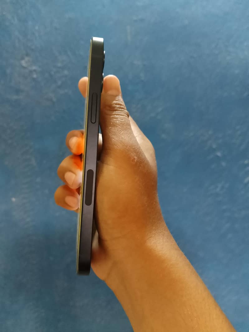 iphone 12 4