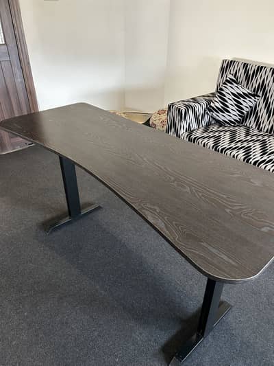 Study/work/computer table in great condition