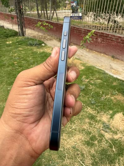 iphone 15 pro jv